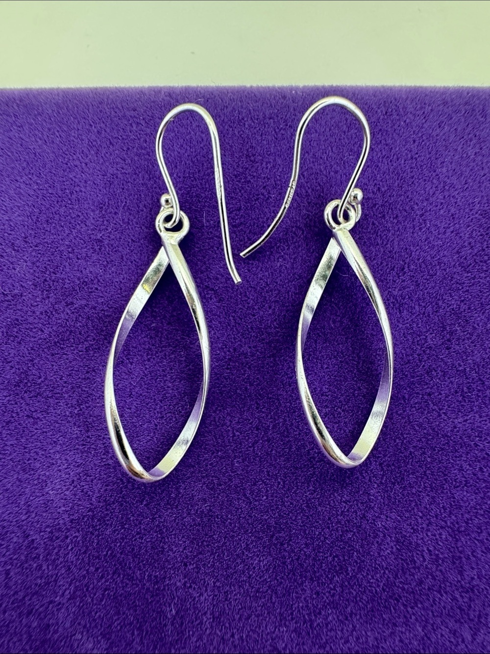 💛 Classic Sterling Silver Twisted Teardrop Hook Earrings | Geometric